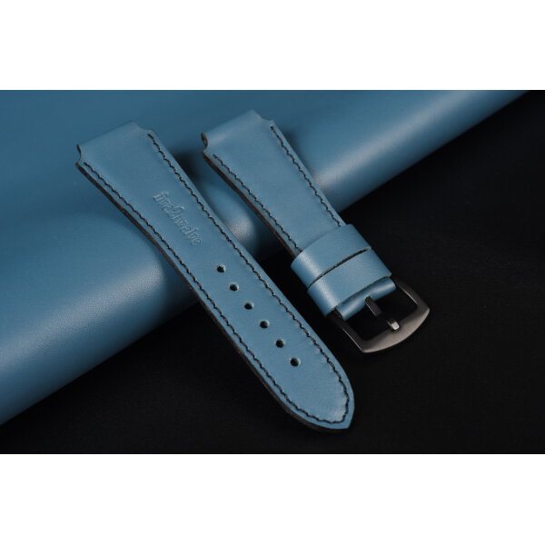 Remienok na smart hodinky 22 mm– Infinity, svetlomodrá koža, čierne prešívanie. Ideálne pre: Samsung Galaxy, Garmin, Amazfit, Huawei, Fossil, Xiaomi, Withings a iné.